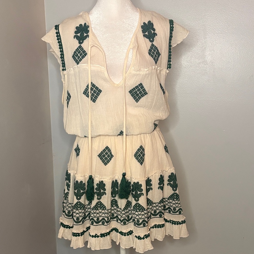 [Guadalupe] Embroidered Cream and Green Dress - Size Large